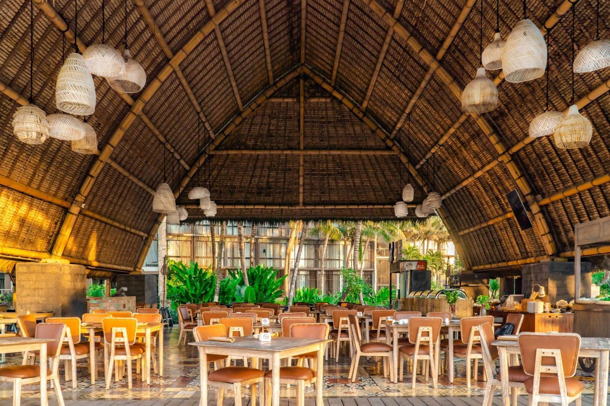 Wyndham Tamansari Jivva Resort Bali Siyut Ngoại thất bức ảnh Interior of the restaurant